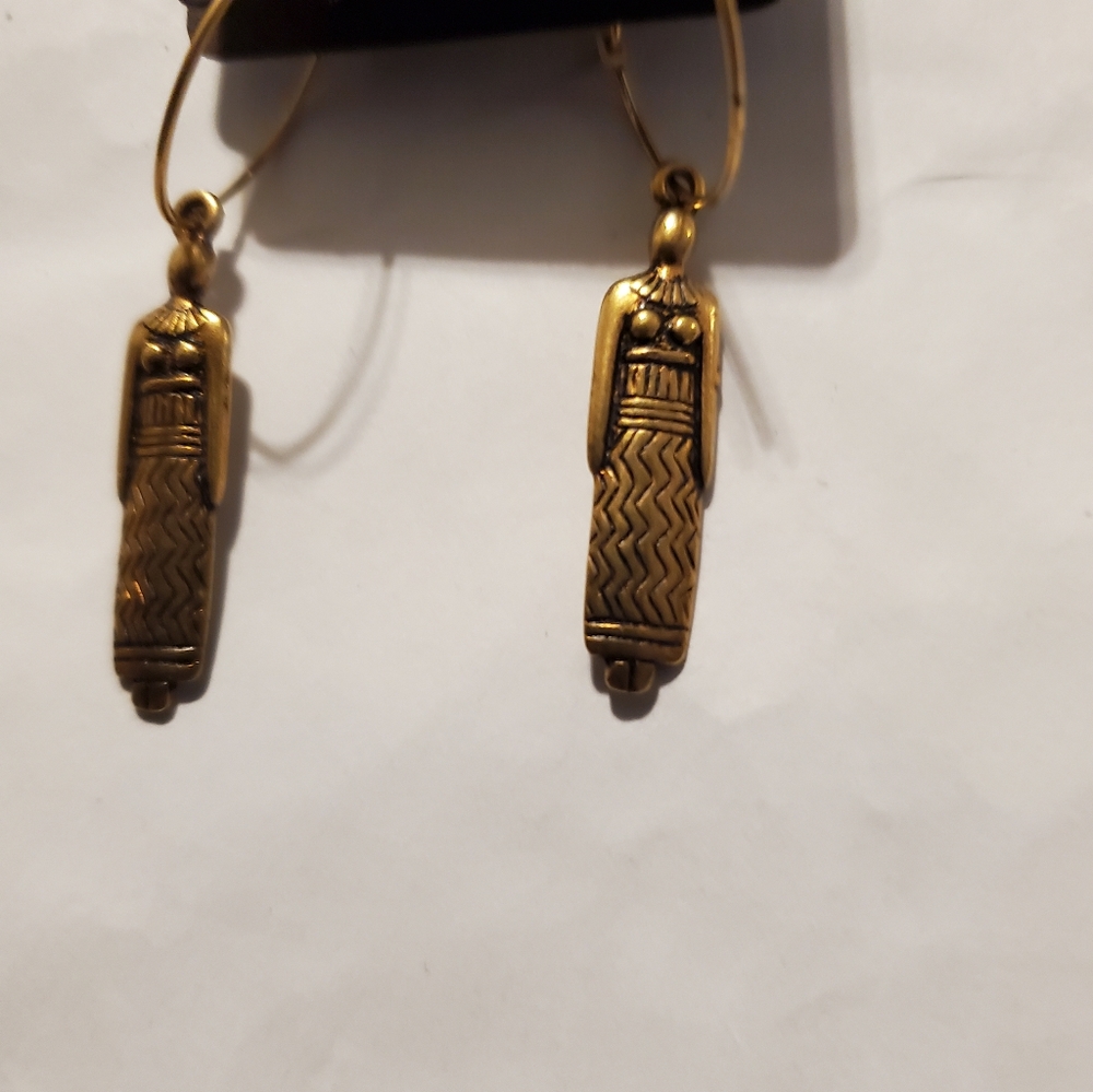 Pierced earrings, NWOT